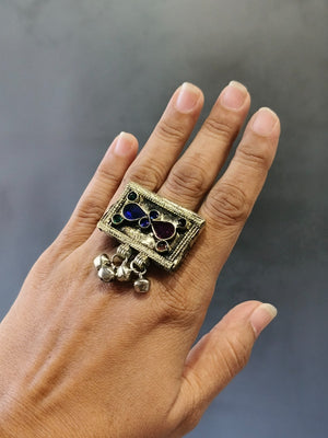 Regal golden heritage ring with grand ceremonial influence