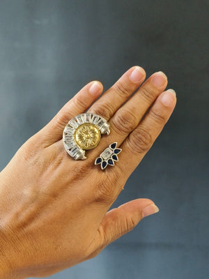 Artistic fusion trending ring with creative fashion detailing