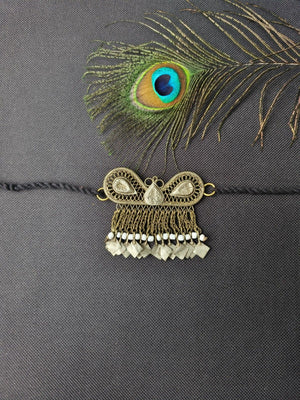 Heritage Necklace with Classic Elegance