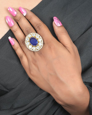 Statement antique Kundan ring with bold traditional appeal