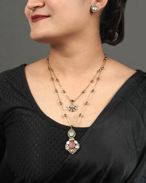 luxury bridal edit jadau kundan pendant set with matching earrings