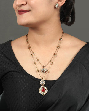 luxury bridal edit jadau kundan pendant set with matching earrings
