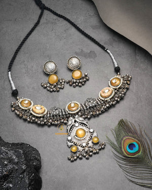 Tribal inspired necklace set for contemporary ethnic styling