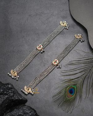 Simple minimal chain anklet for women and girls perfect for daily wear and casual styling