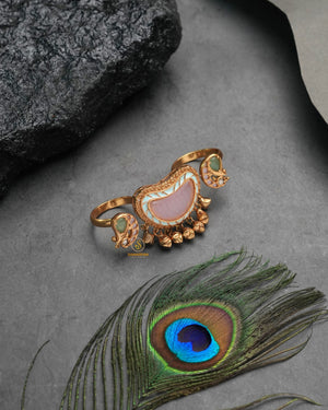 Traditional golden heritage ring with classic Indian style cues