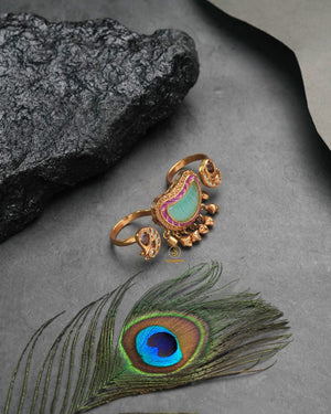 Traditional golden heritage ring with classic Indian style cues