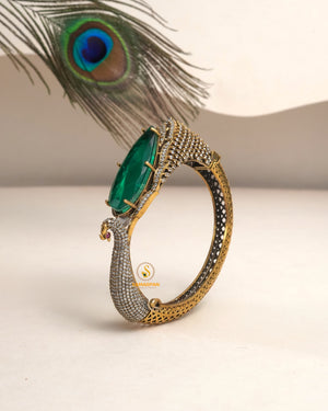 Modern Diamond Collection bracelet for bridal and festive moment styling