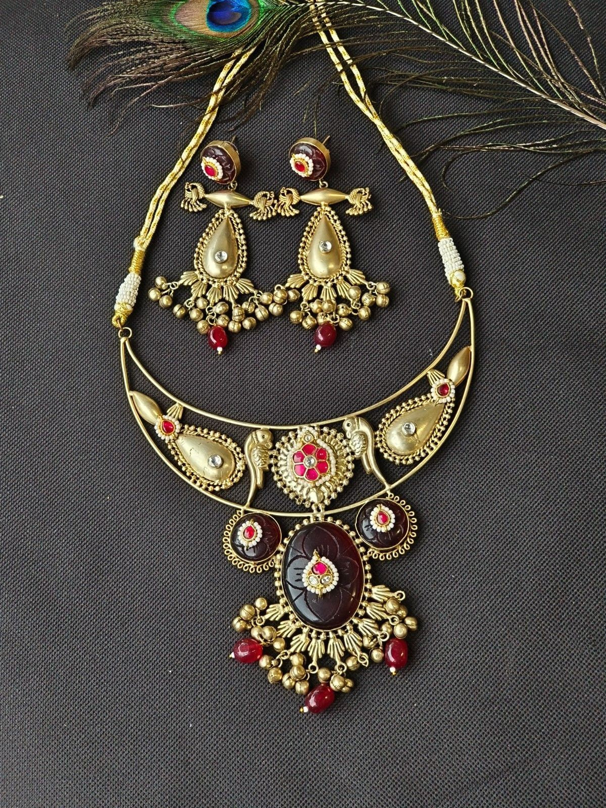 Statement fusion necklace set for women for weddings and special events