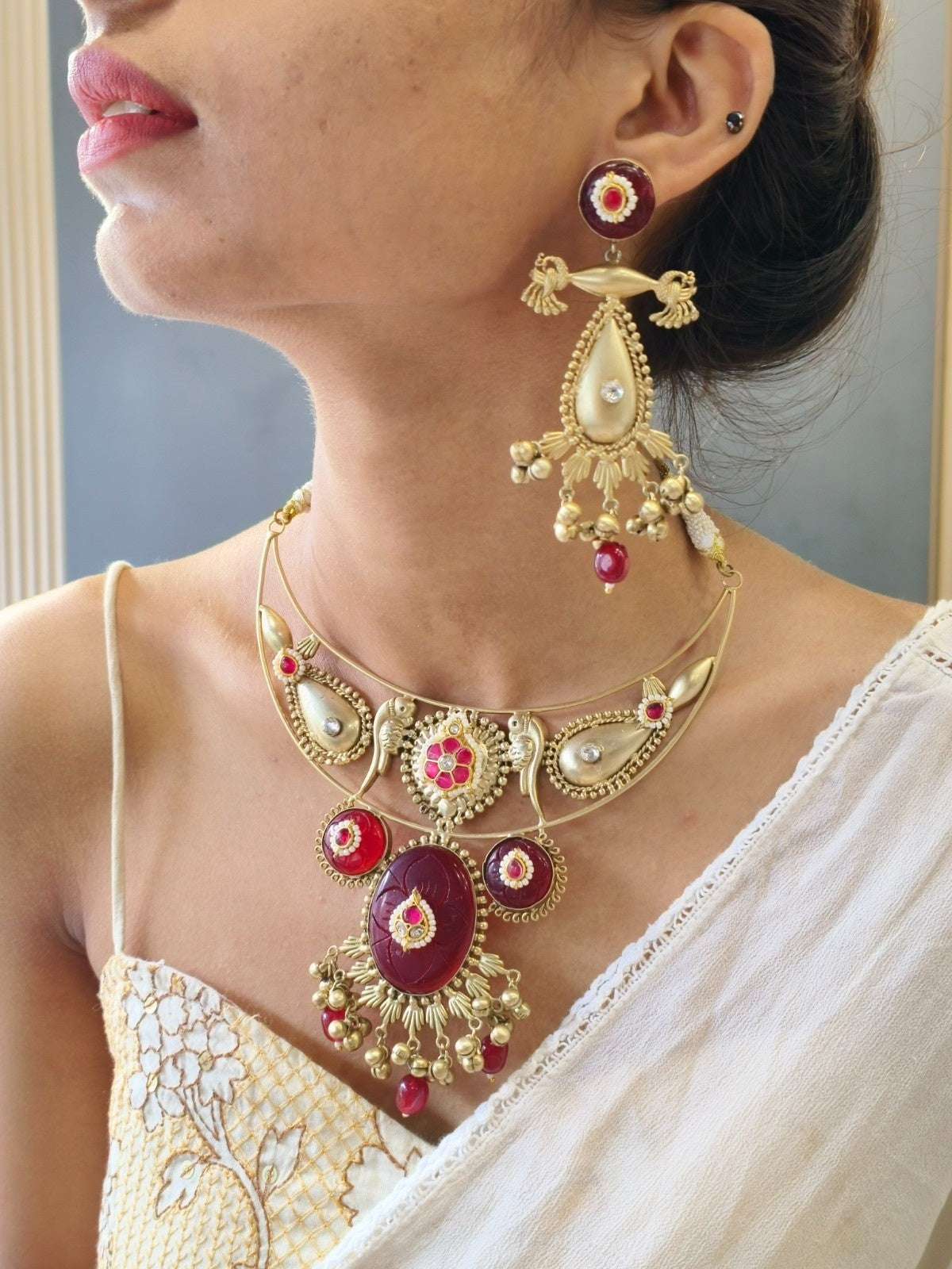 Statement fusion necklace set for women for weddings and special events