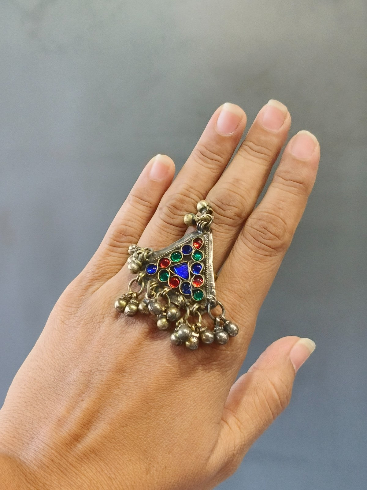 Classic golden heritage ring with enduring elegant profile