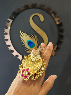 Chic fusion trending ring with current style inspired detailing