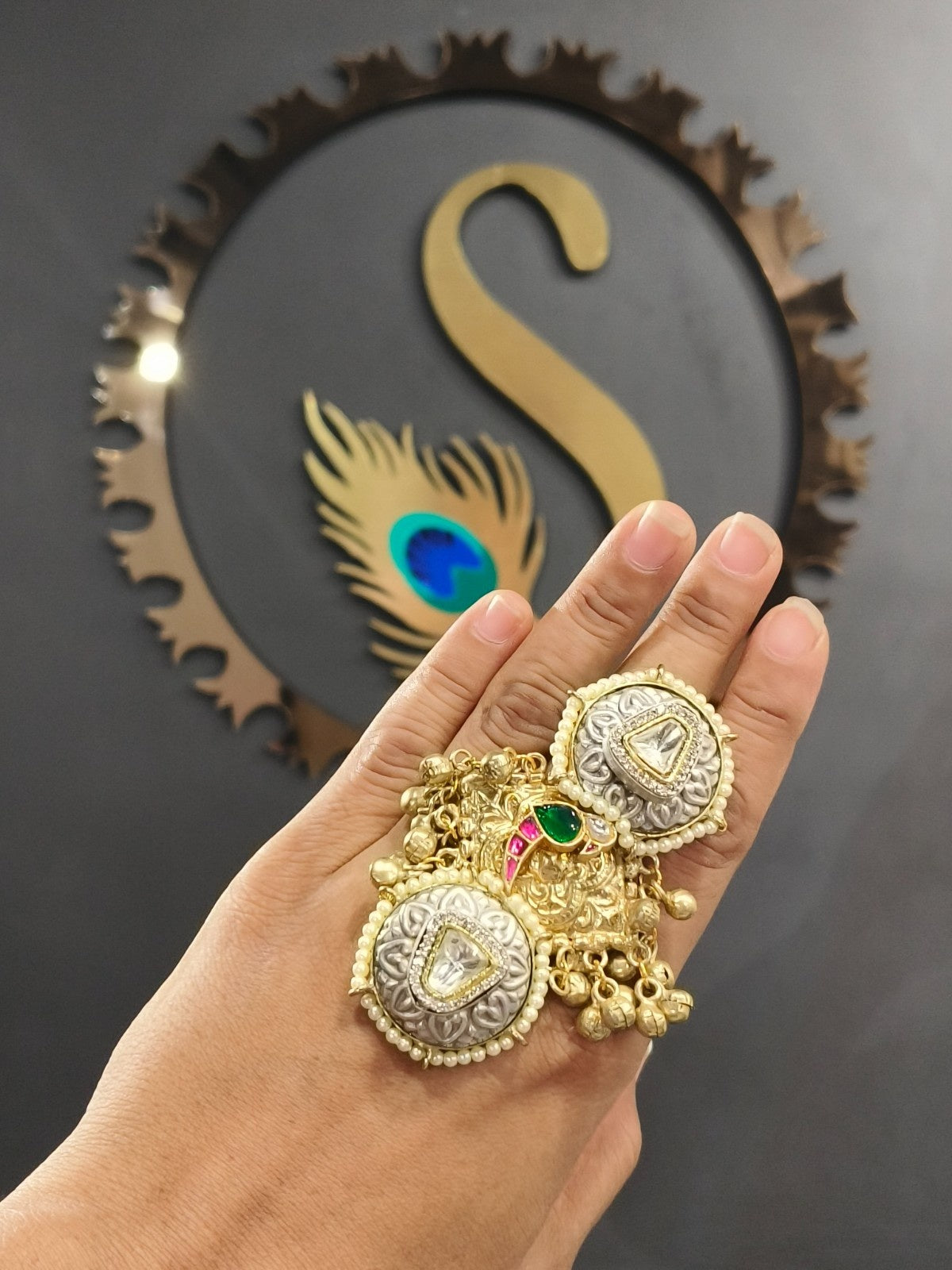 Versatile fusion trending ring suited to multiple outfit moods