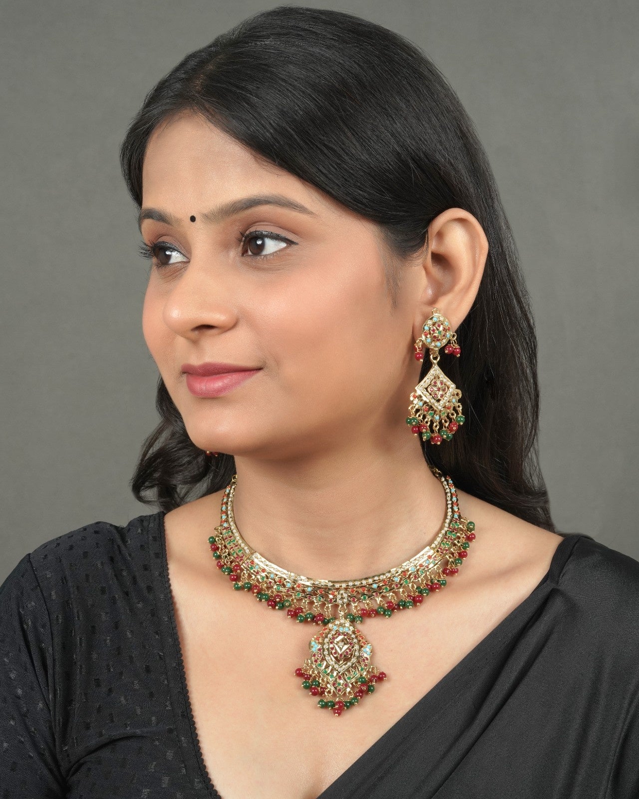 Trendy jewellery necklace set for light festive and everyday ethnic styling