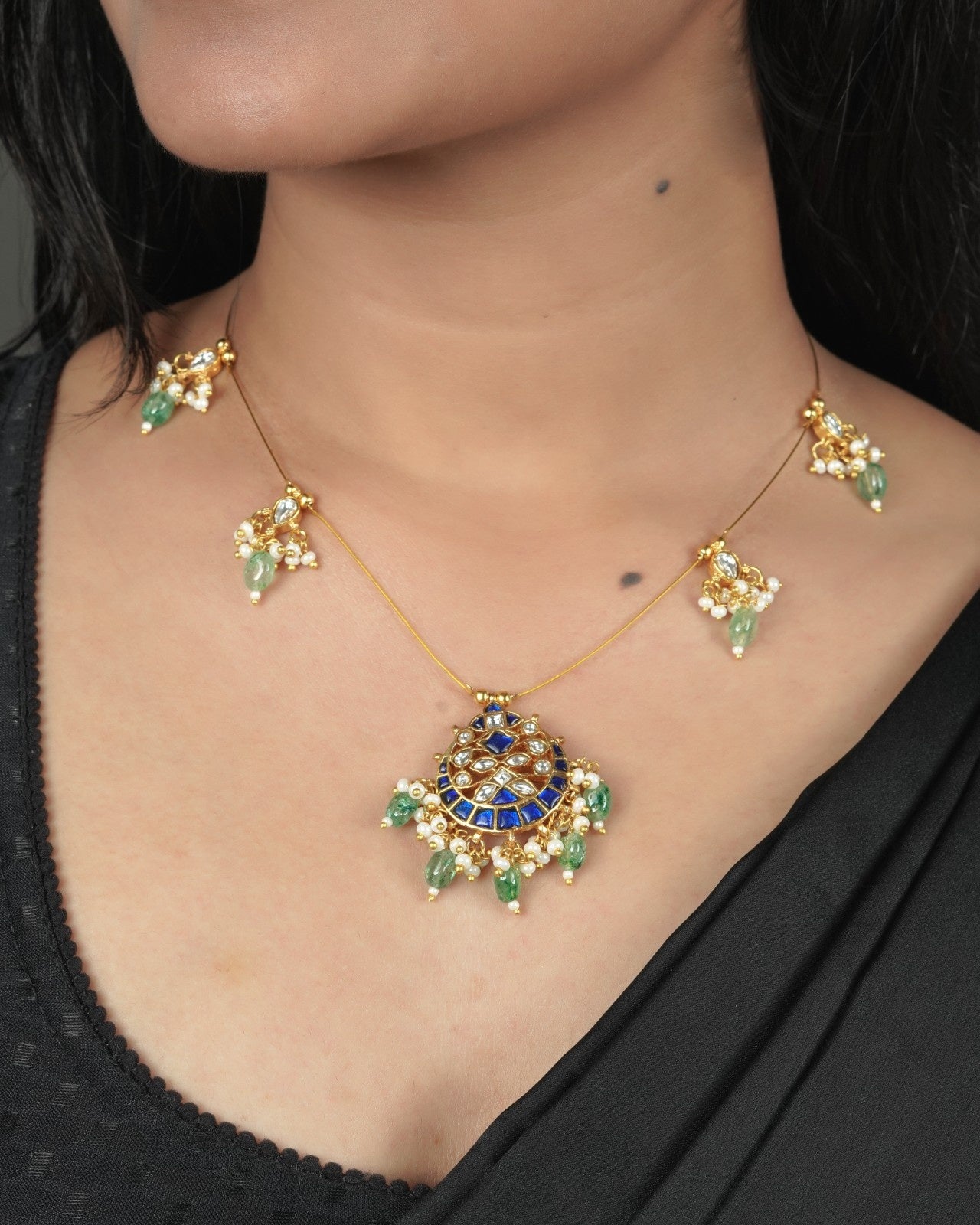 Lightweight Jadau Pachi Kundan necklace for comfortable festive wear