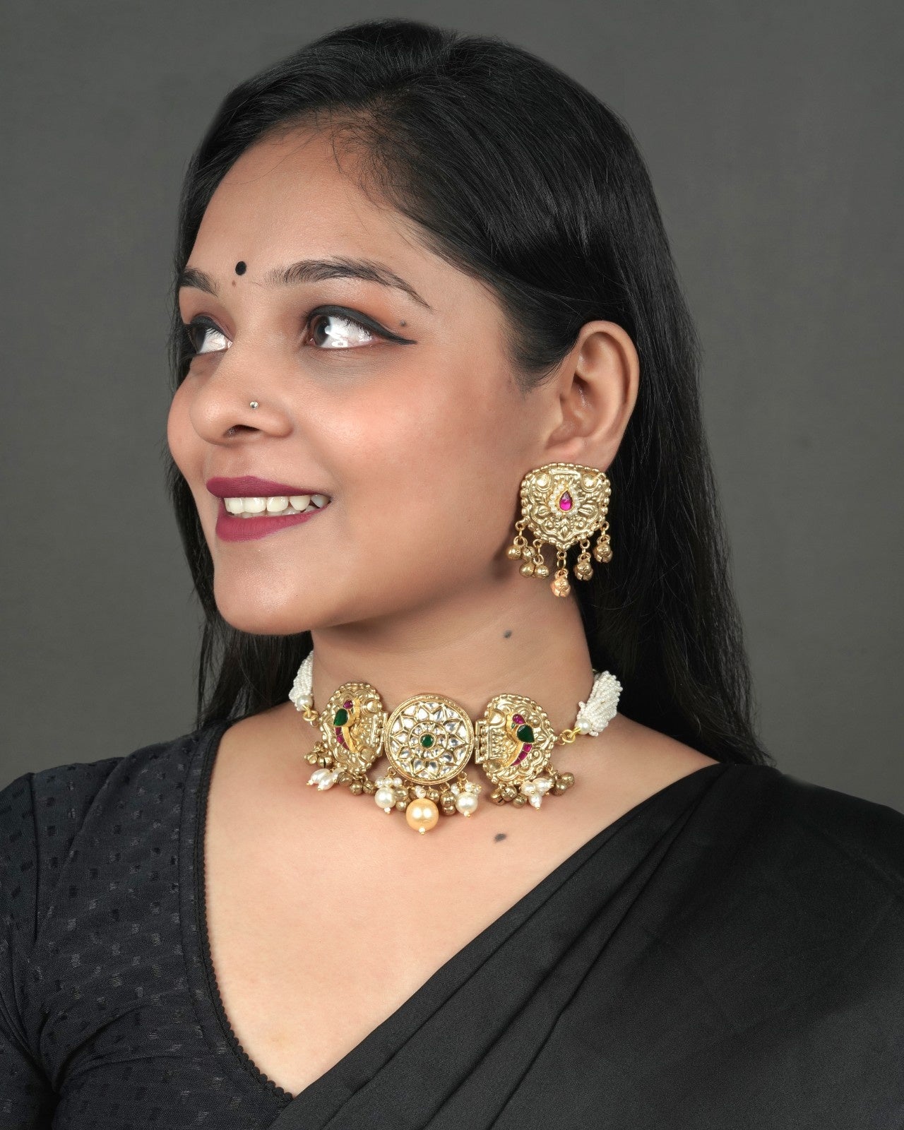 Fashion necklace set for contemporary ethnic wear and festive styling