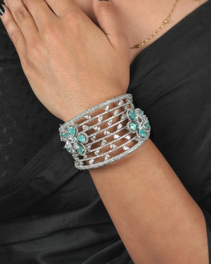 Elegant Diamond Collection bracelet for women with refined modern styling