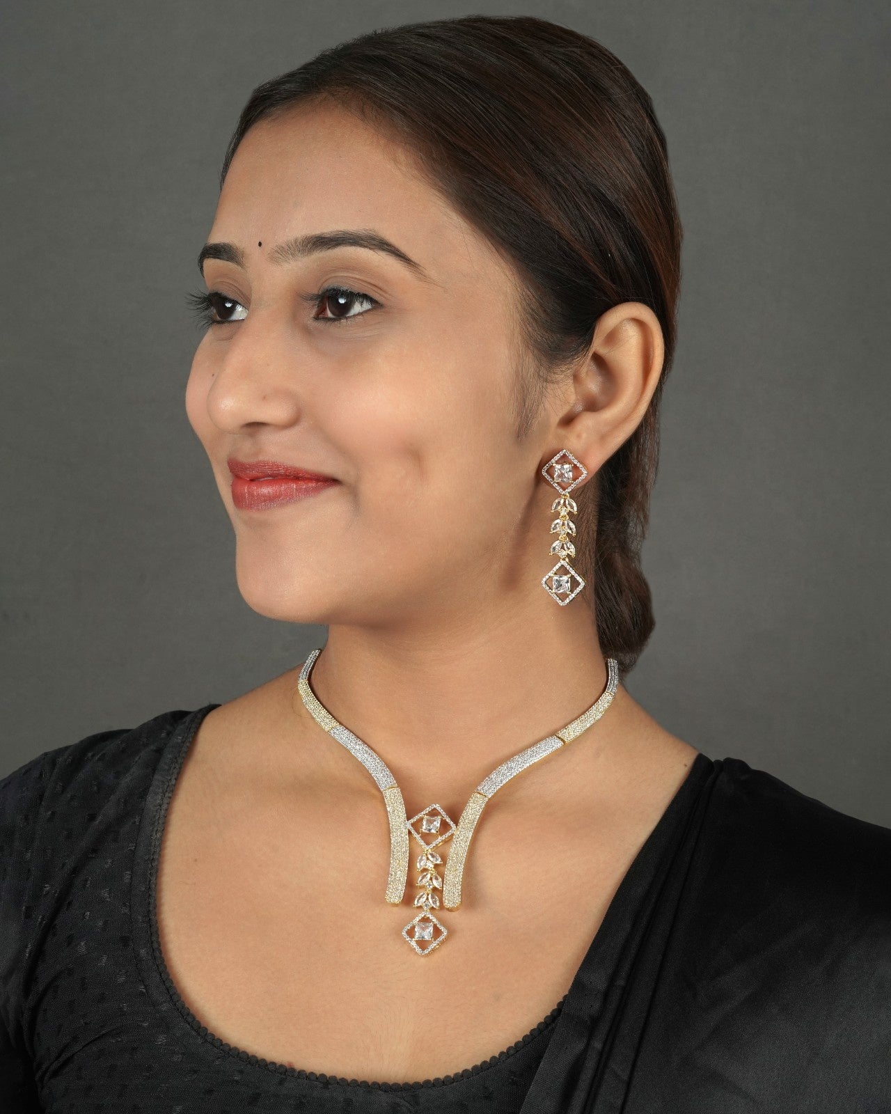 Diamond Collection necklace set for women with sparkling stone detailing