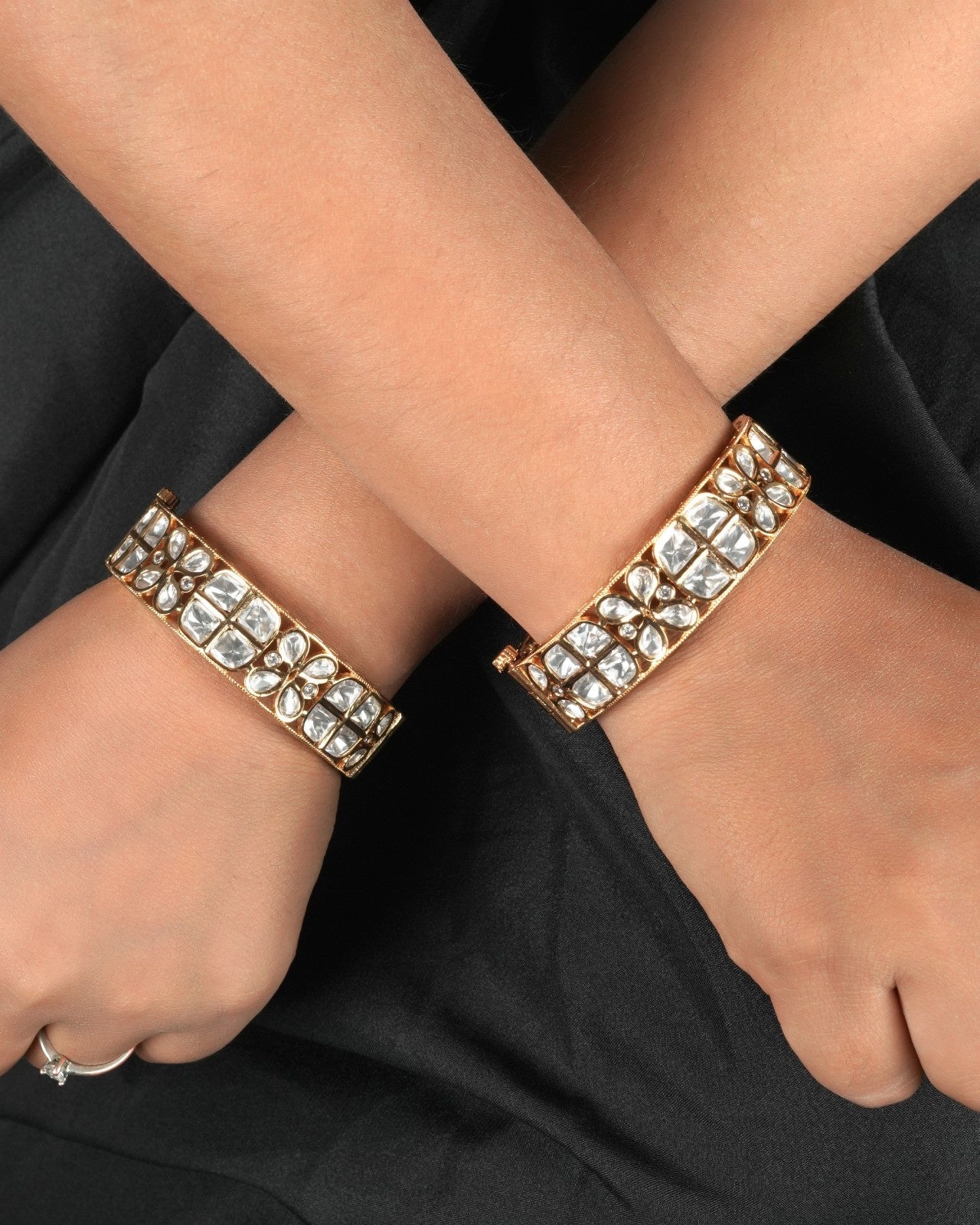 Antique kundan bangles and kangan set in traditional gold tone design for cultural and festive events