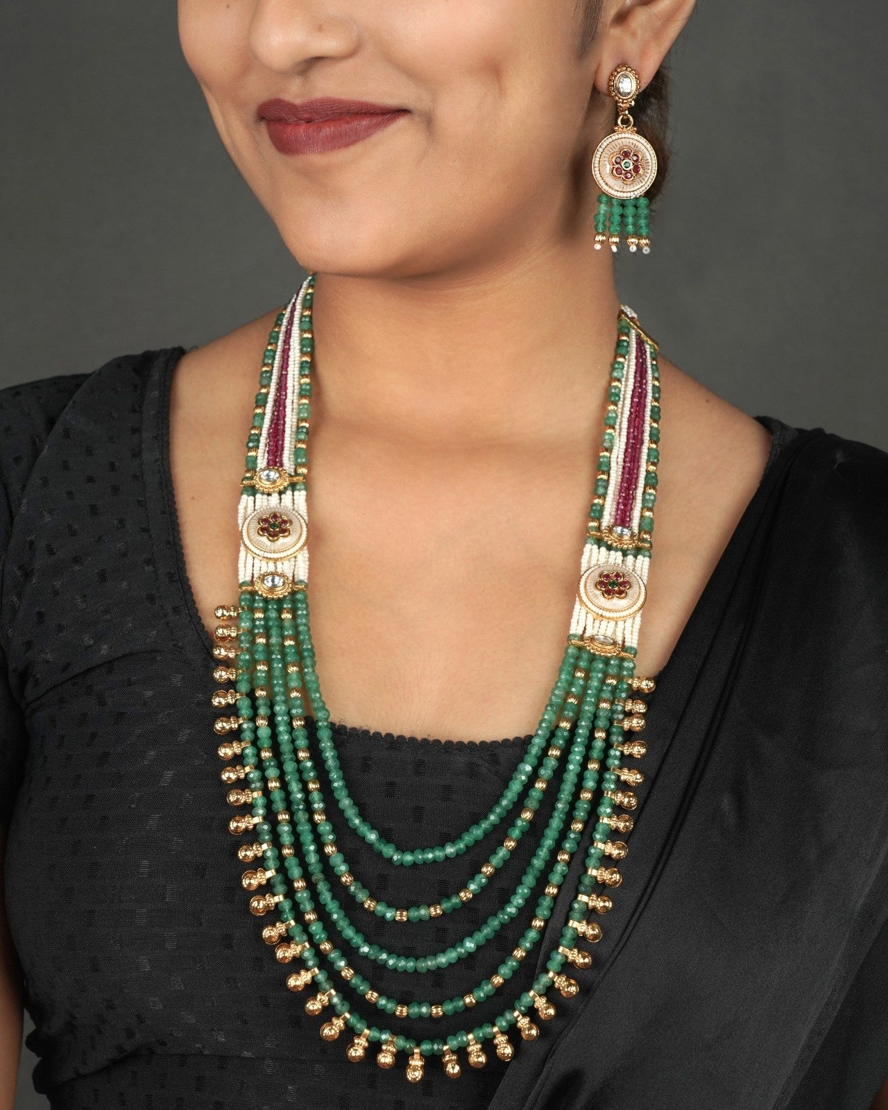 Traditional antique kundan mala for saree and lehenga styling