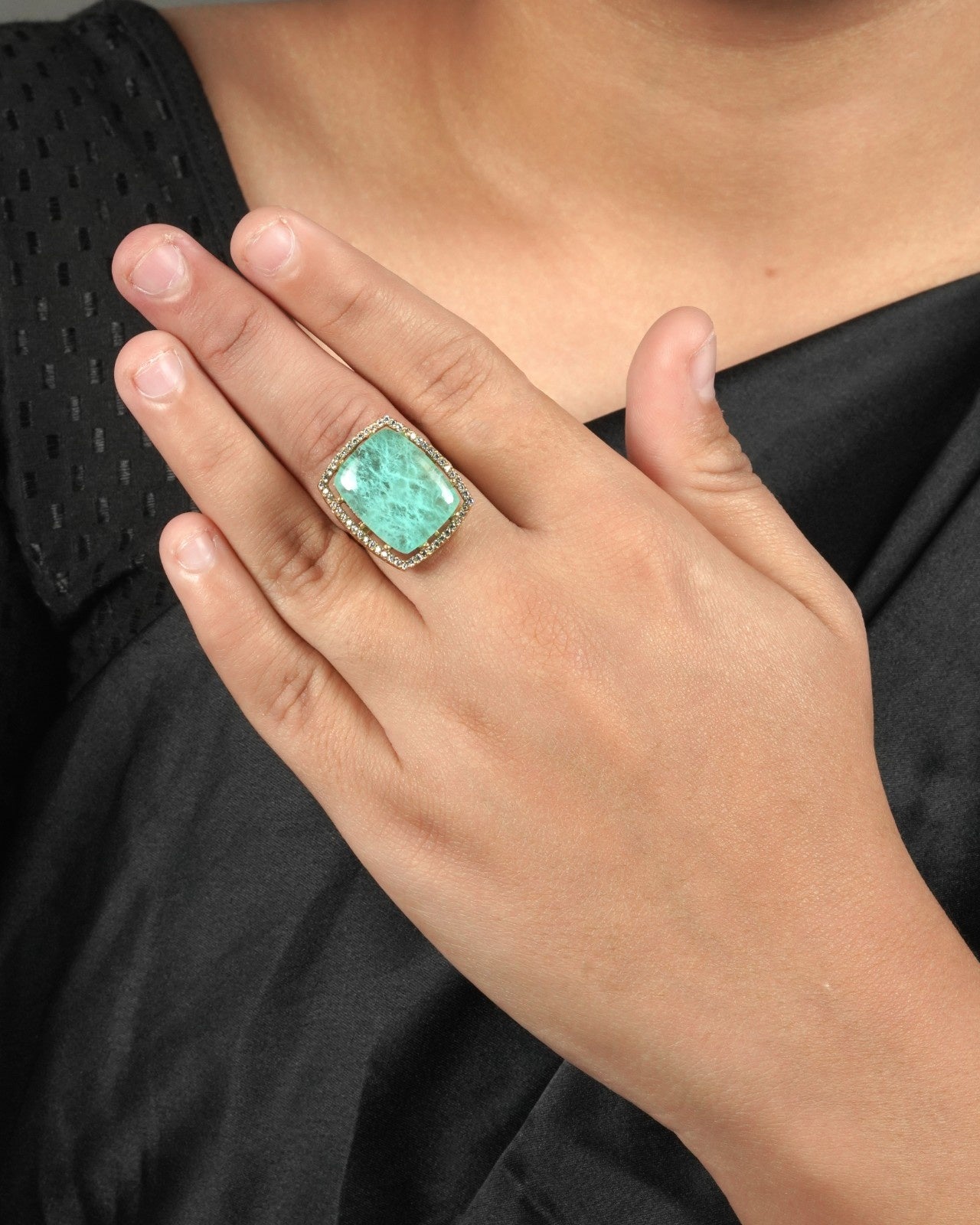 Bridal Polki Moissanite Ring with a graceful focal point and heritage-inspired sparkle