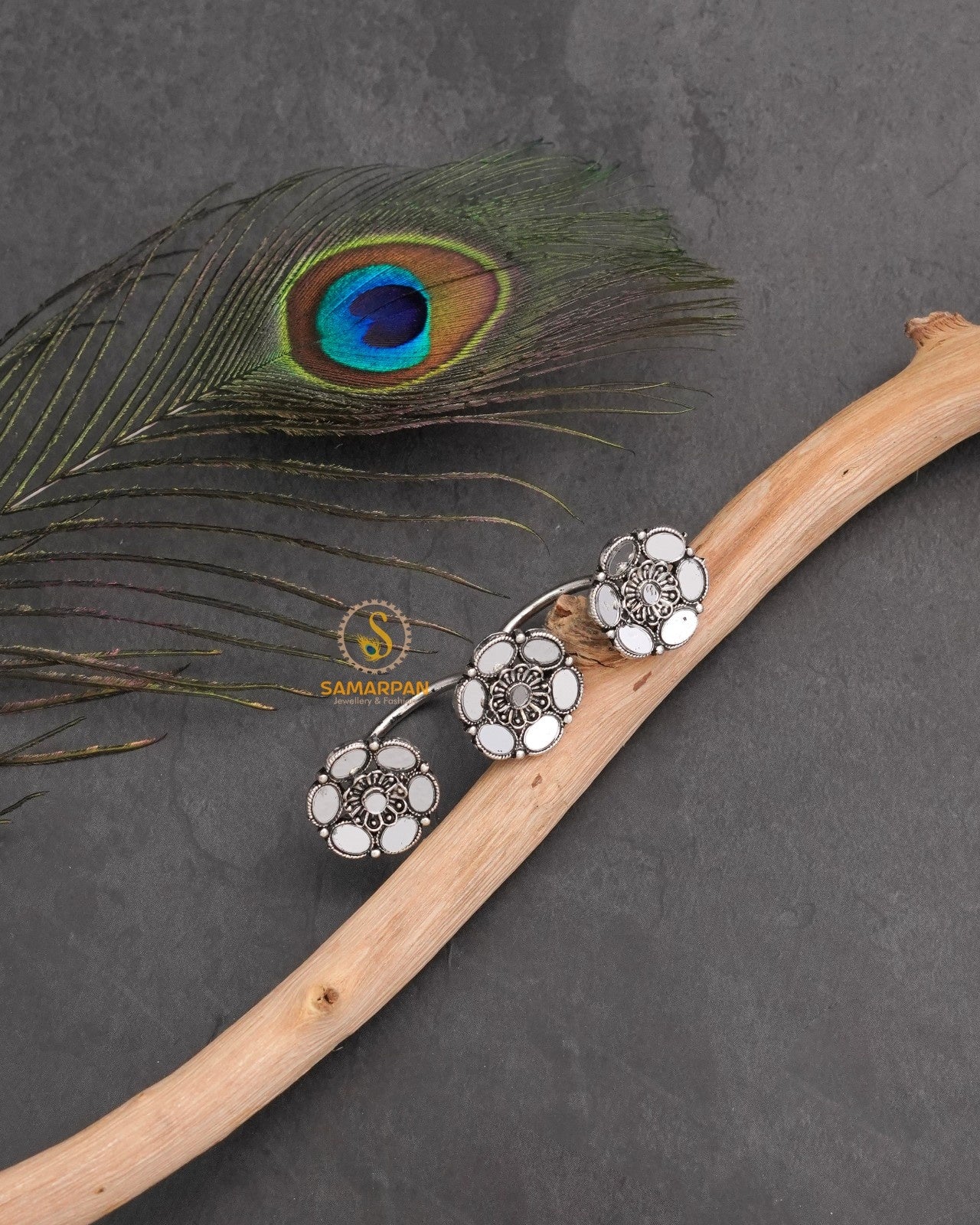 Tribal antique collection ring with bold ethnic-inspired detailing