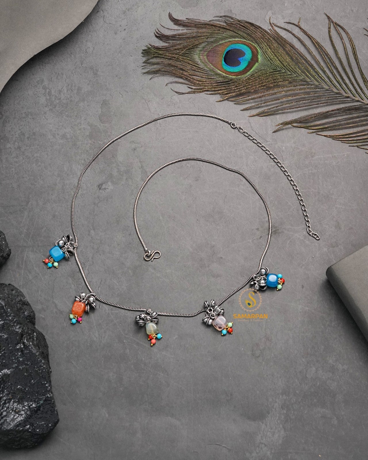 Minimal kandora waist chain for modern ethnic outfit styling