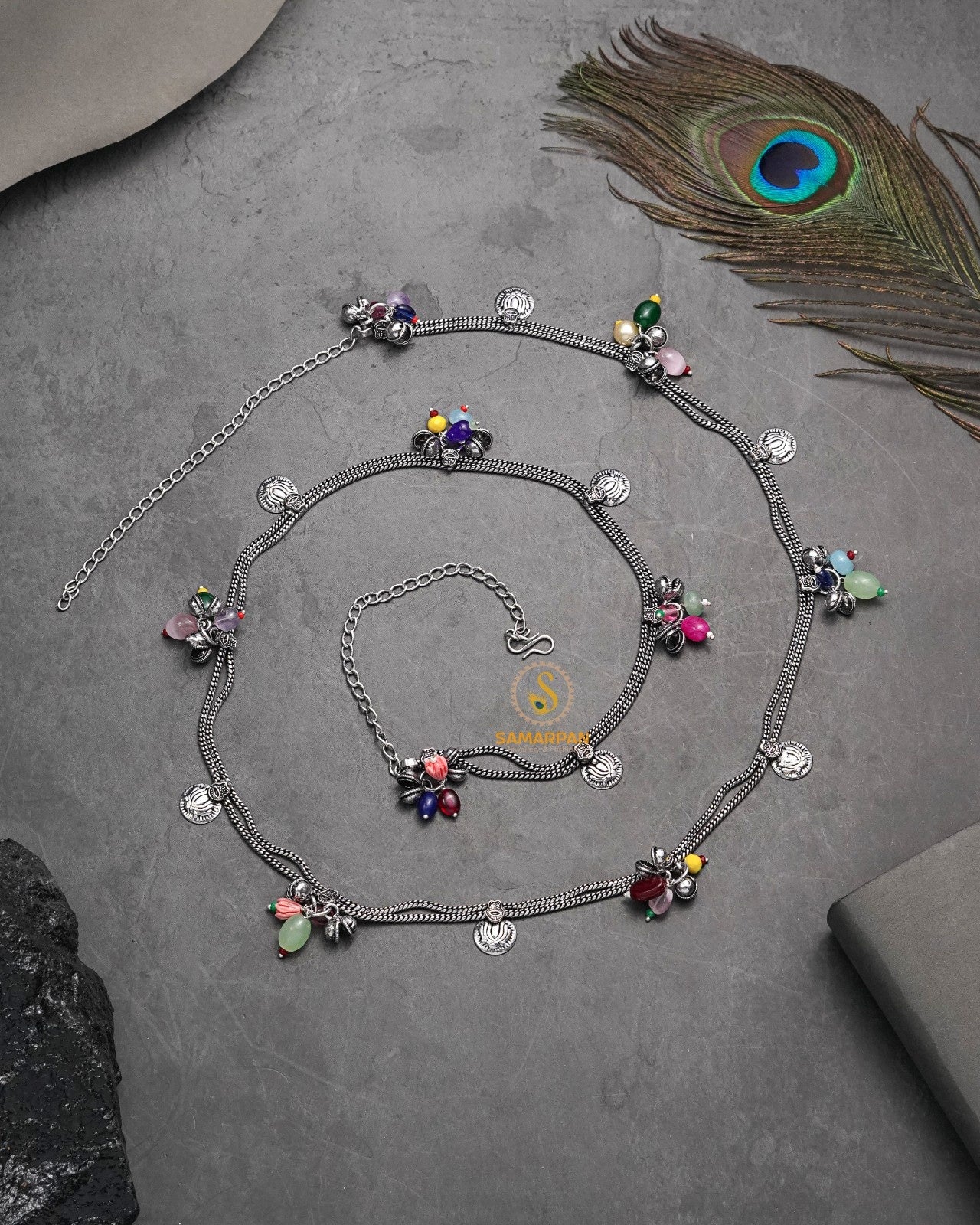 Kandora waist jewellery highlighting bridal waist styling for photos