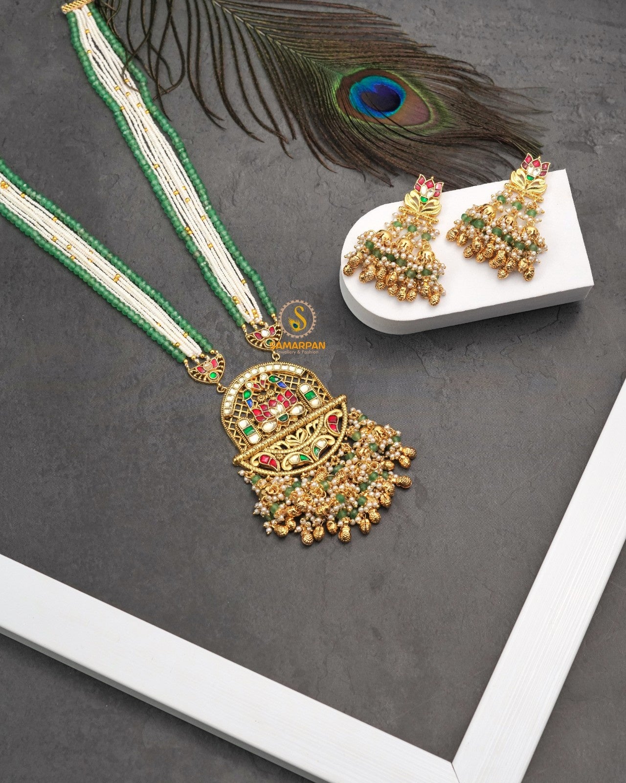 grand collarbone fit jadau kundan pendant set with matching earrings