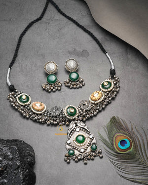 Grand antique necklace set for traditional celebrations and festive wear