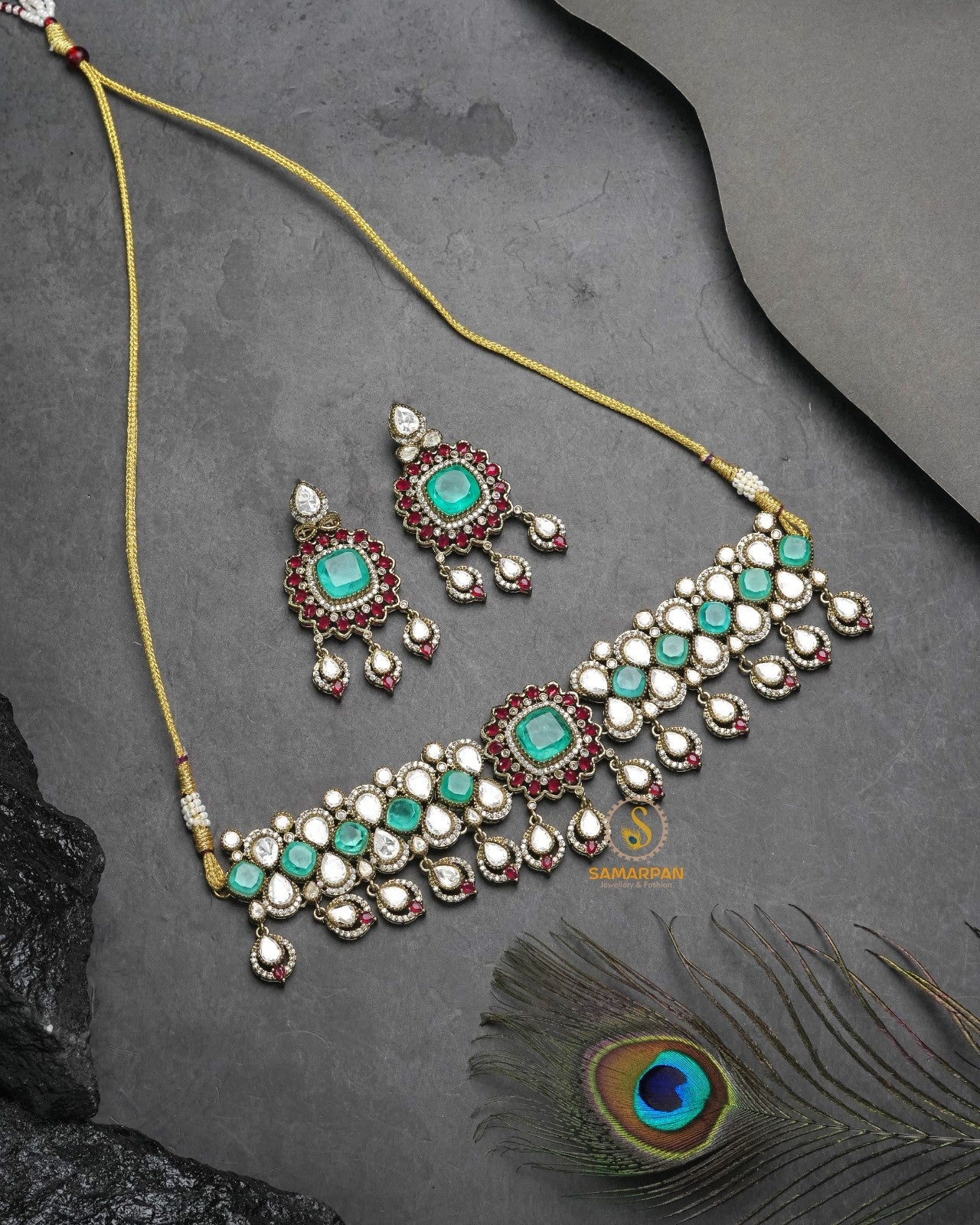Sparkling necklace set for women suitable for weddings and festivals
