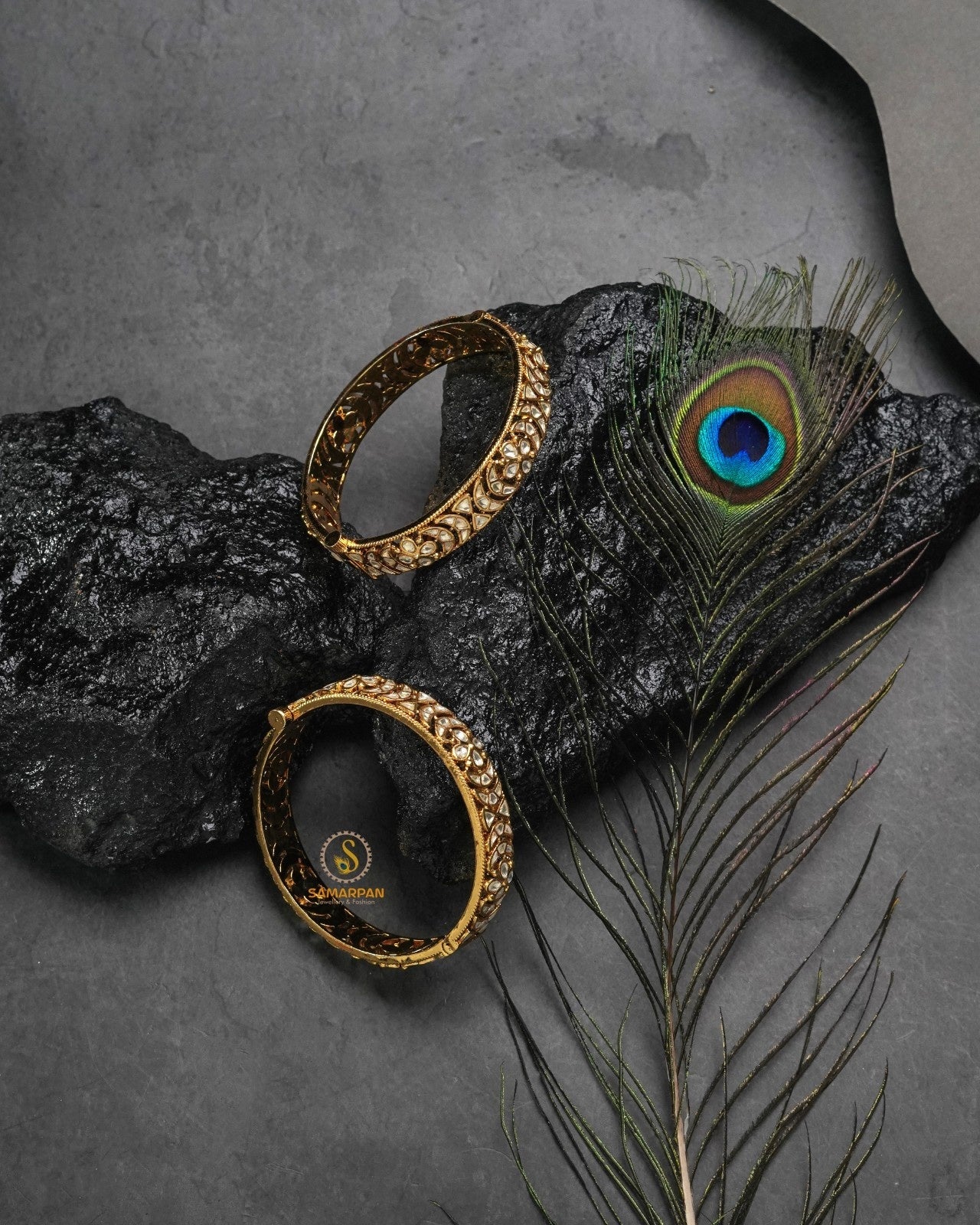Heirloom-inspired jadau bangles and kundan kangan set in traditional gold tone design
