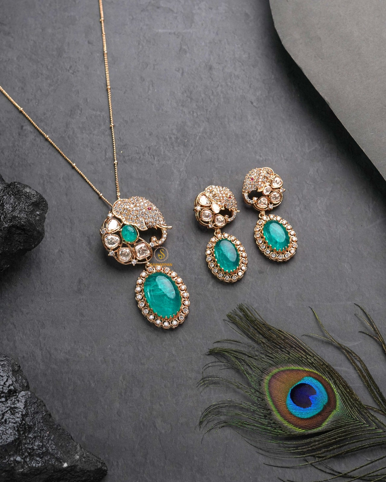 iconic polki moissanite pendant set for women