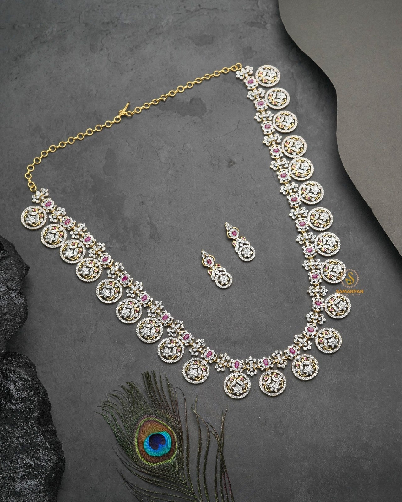 Premium diamond collection pendant set modern styling