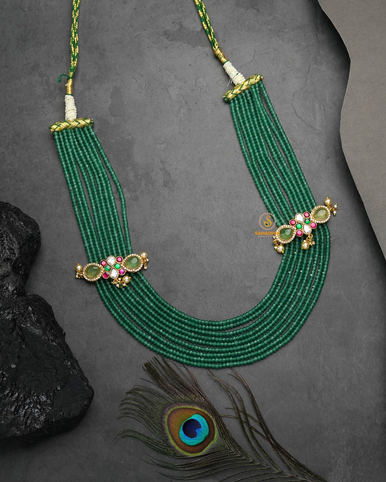 antique gold heritage jadau kundan pendant set with matching earrings