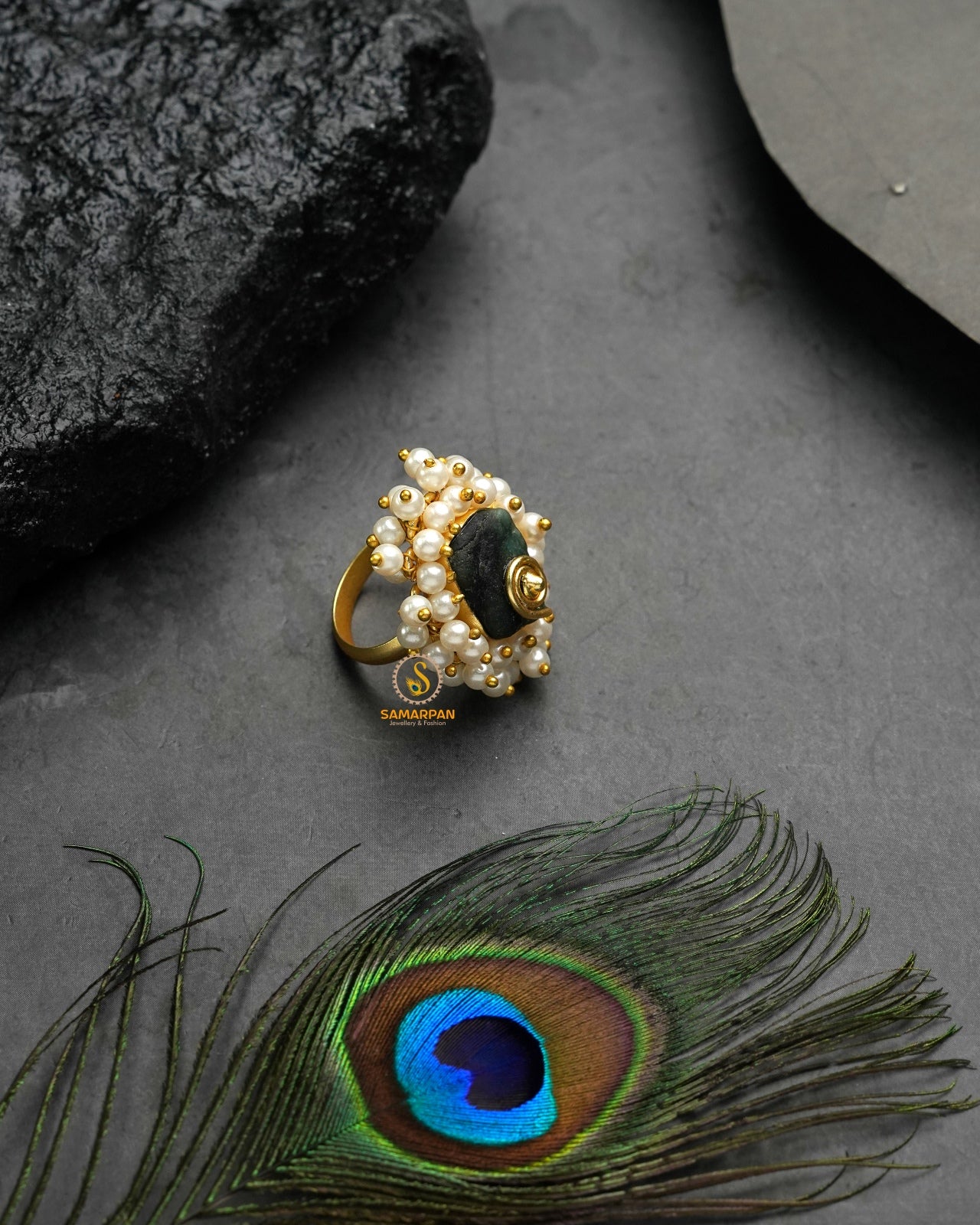 Shimmer metallic golden glow ring with lively eye-catching sparkle