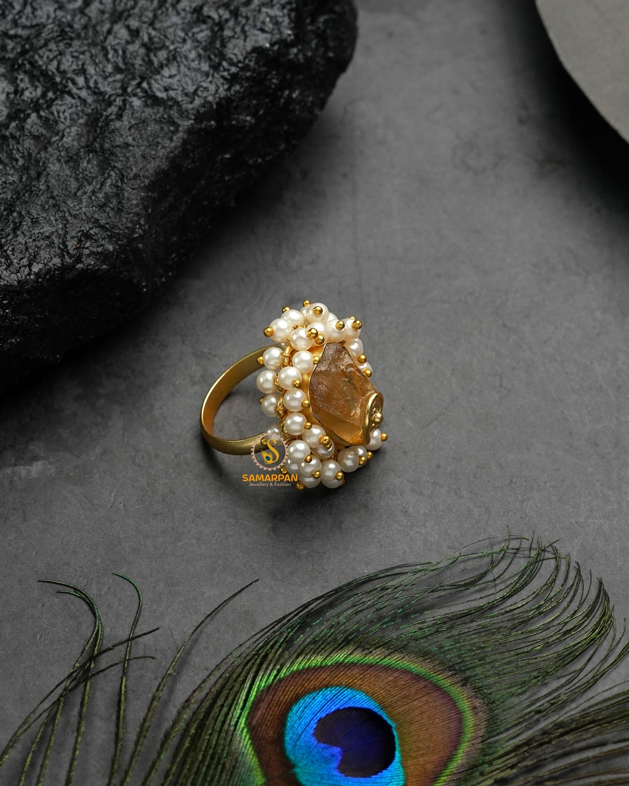 Shimmer metallic golden glow ring with lively eye-catching sparkle